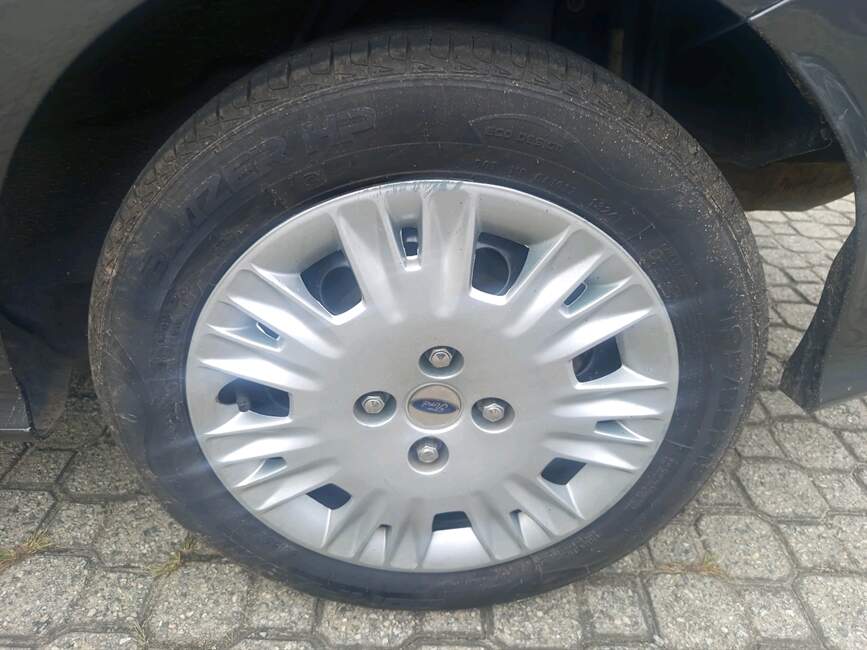 KA 1.5 TI-VCT FLEX SE PLUS SEDAN AUTOMATICO