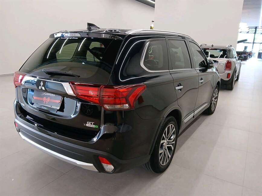 OUTLANDER 3.0 GT 4X4 V6 24V GASOLINA 4P AUTOMATICO