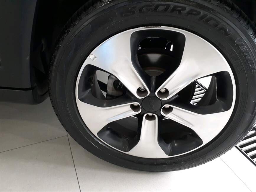 COMPASS 2.0 16V FLEX LONGITUDE AUTOMATICO