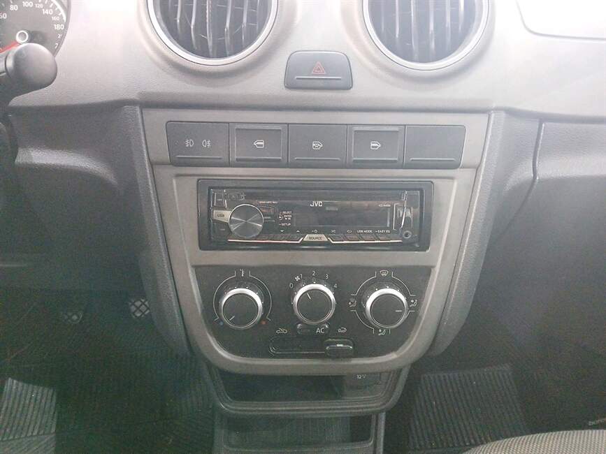 VOYAGE 1.6 MI COMFORTLINE 8V FLEX 4P MANUAL