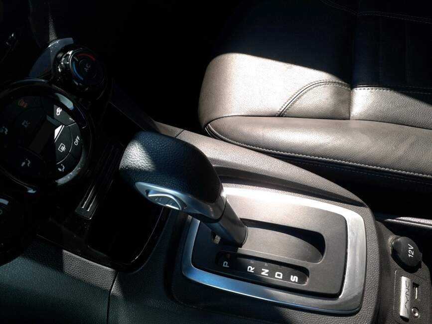 FIESTA 1.6 TITANIUM HATCH 16V FLEX 4P POWERSHIFT
