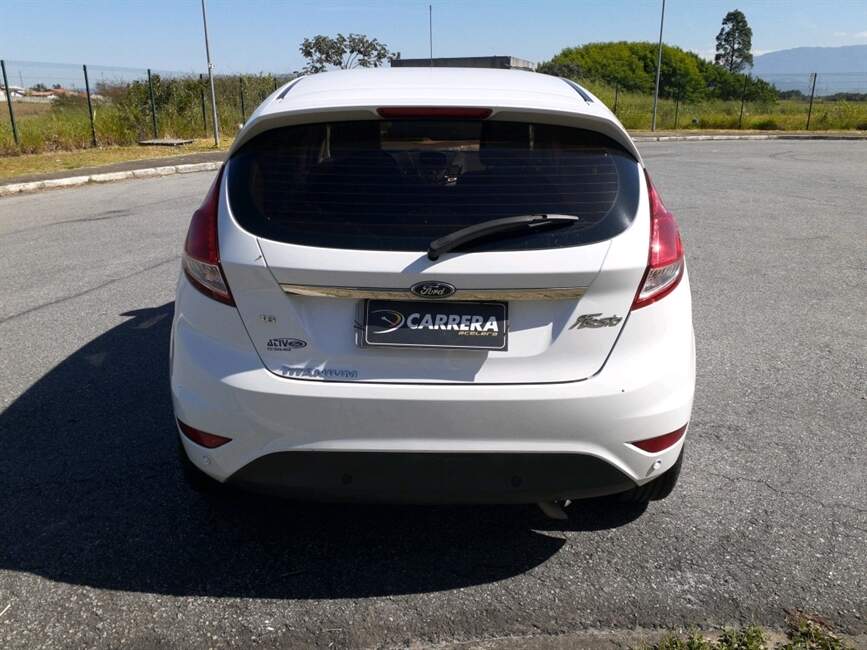 FIESTA 1.6 TITANIUM HATCH 16V FLEX 4P POWERSHIFT