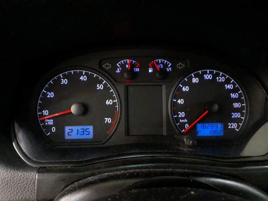 POLO 1.6 MI 8V GASOLINA 4P MANUAL