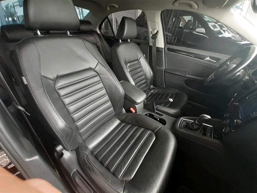 JETTA 2.0 TSI HIGHLINE 211CV GASOLINA 4P TIPTRONIC