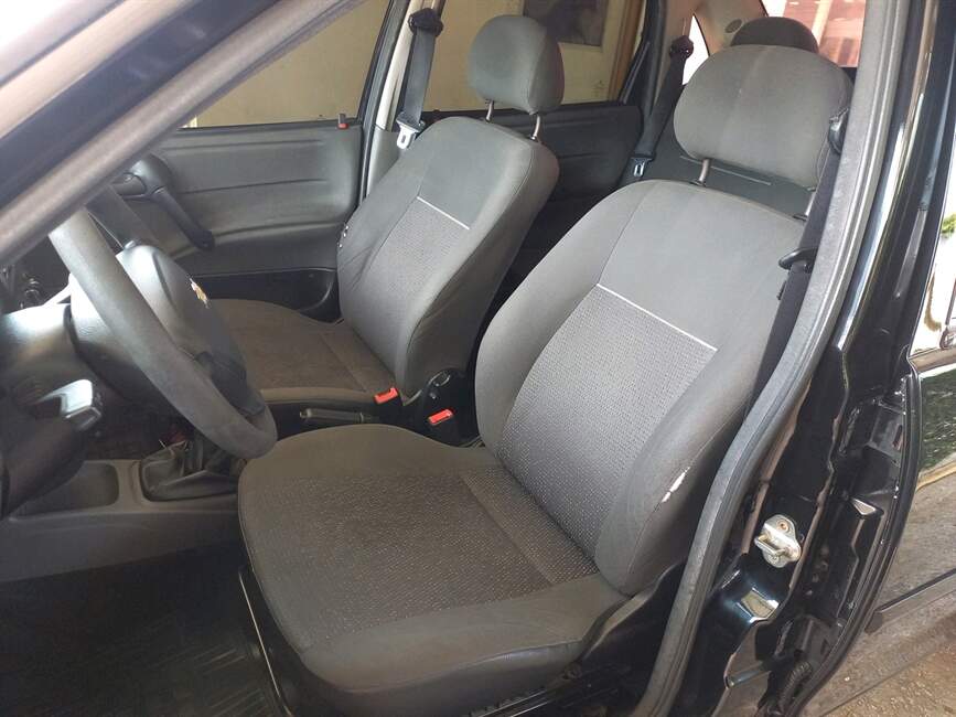 CLASSIC 1.0 MPFI LS 8V FLEX 4P MANUAL