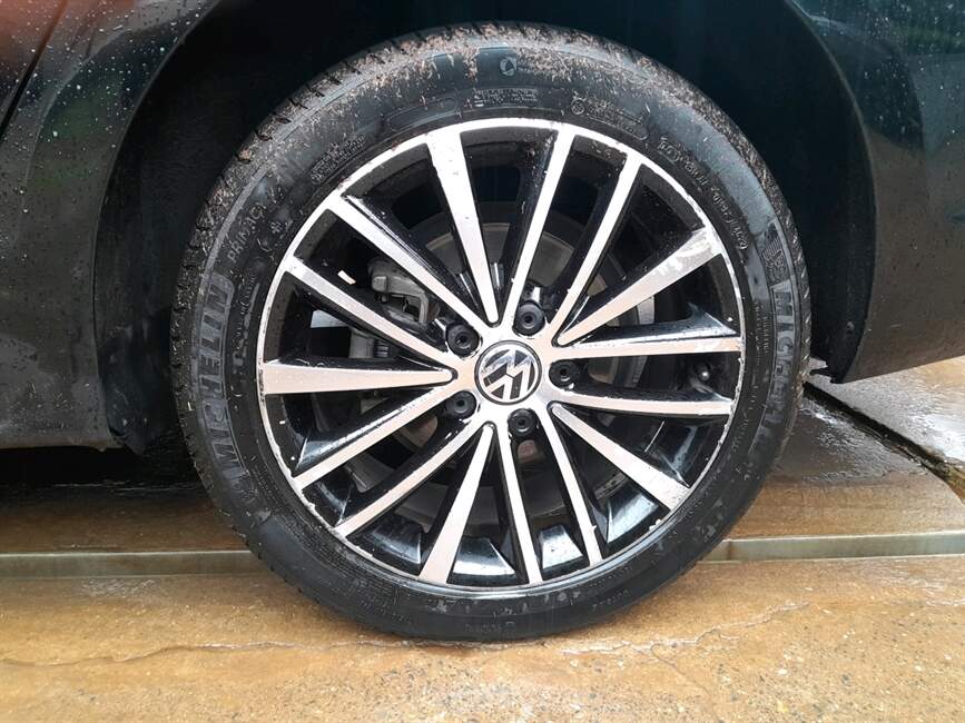 JETTA 2.0 TSI HIGHLINE 200CV GASOLINA 4P TIPTRONIC