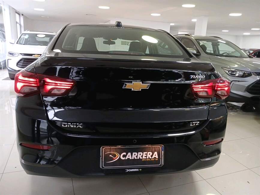 ONIX 1.0 TURBO FLEX PLUS LTZ AUTOMÁTICO