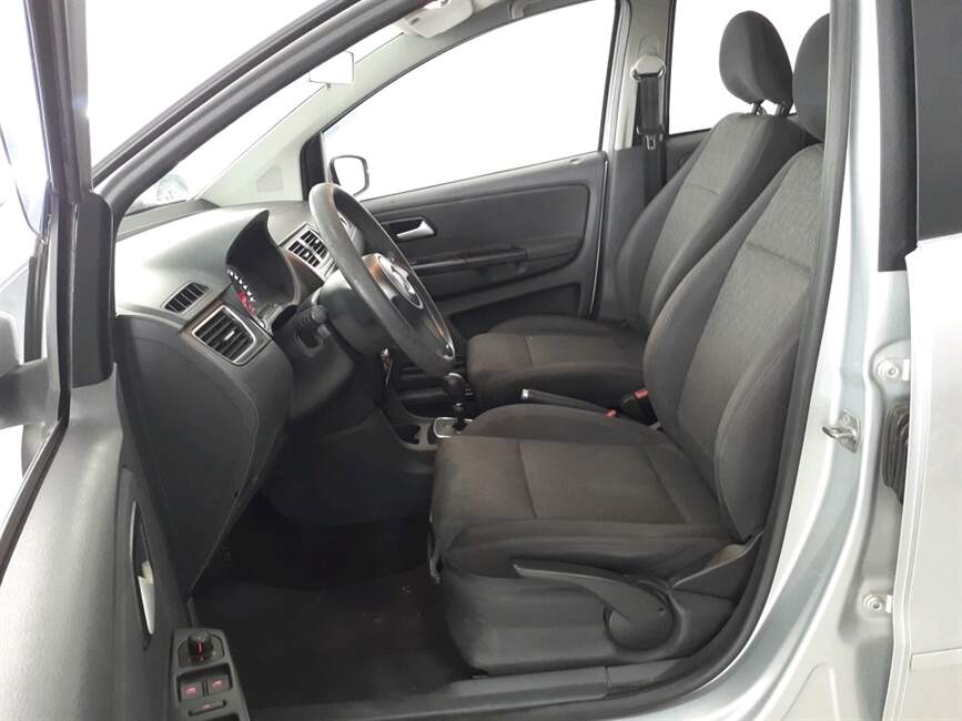 FOX 1.6 MI 8V FLEX 4P AUTOMATIZADO