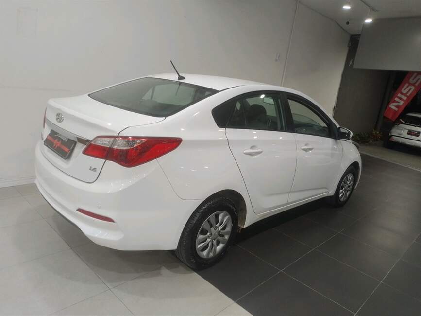 HB20S 1.6 COMFORT PLUS 16V FLEX 4P MANUAL