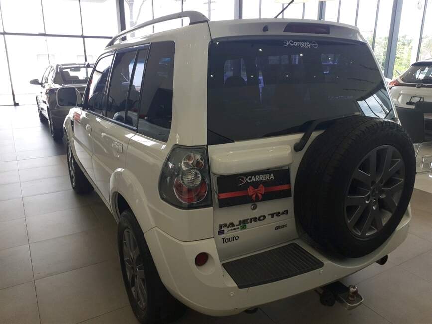 PAJERO TR4 2.0 4X2 16V 140CV FLEX 4P AUTOMATICO