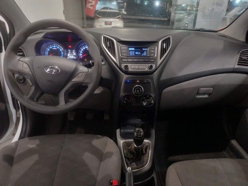 HB20S 1.6 COMFORT PLUS 16V FLEX 4P MANUAL