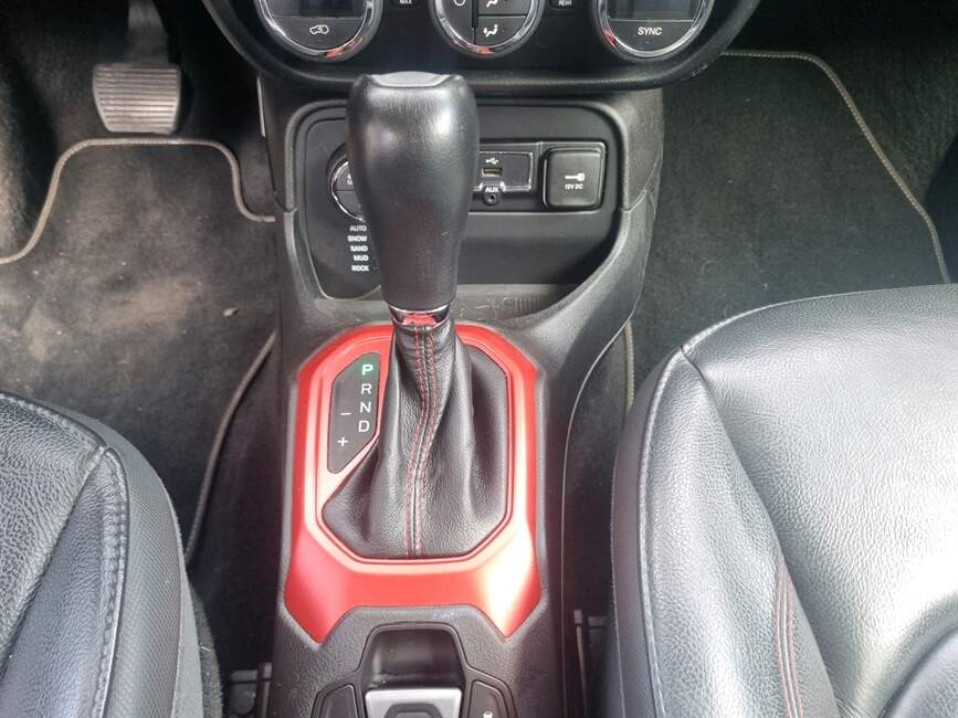 RENEGADE 2.0 16V TURBO DIESEL TRAILHAWK 4P 4X4 AUT