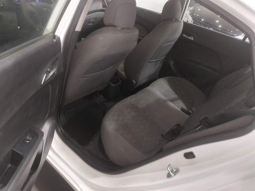HB20S 1.6 COMFORT PLUS 16V FLEX 4P MANUAL