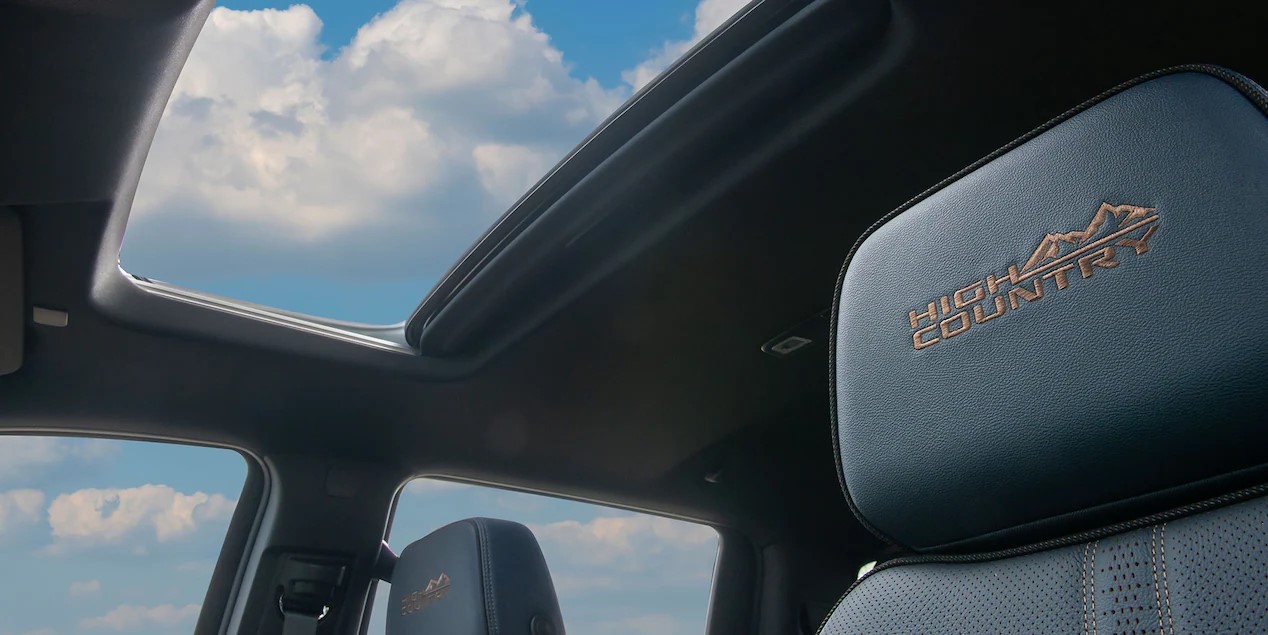 SILVERADO HIGH COUNTRY 5.3L GASOLINA 4X4